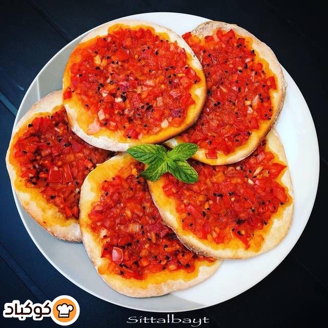 صفيحة بالبندورة