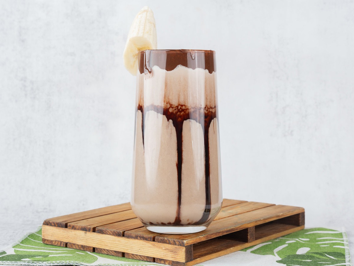 حليب وموز وشوكولا